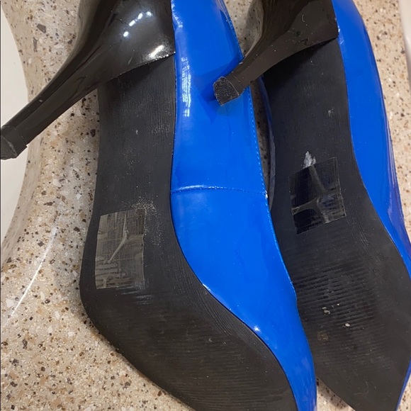 Pumps - Picture 3 of 4